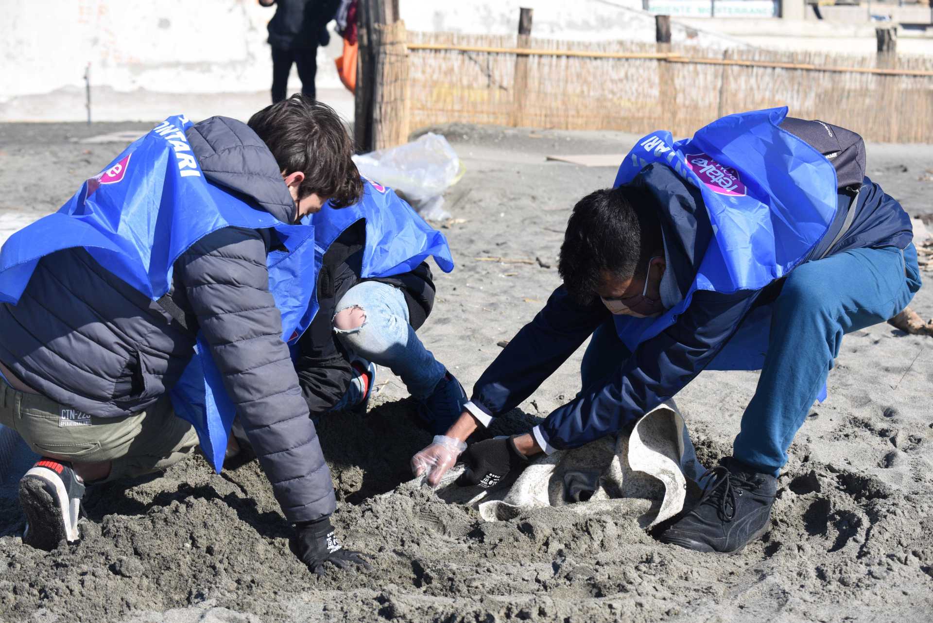 We Love Ostia, San Valentino sulla spiaggia insieme a Retake